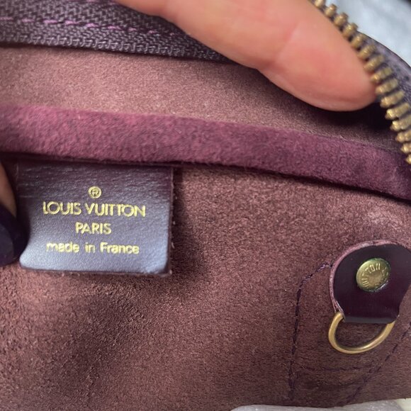 Auc Louis Vuitton Vintage - Taiga Kendall Travek bag - Picture 17 of 17